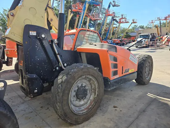 2018 JLG 742 Forklift