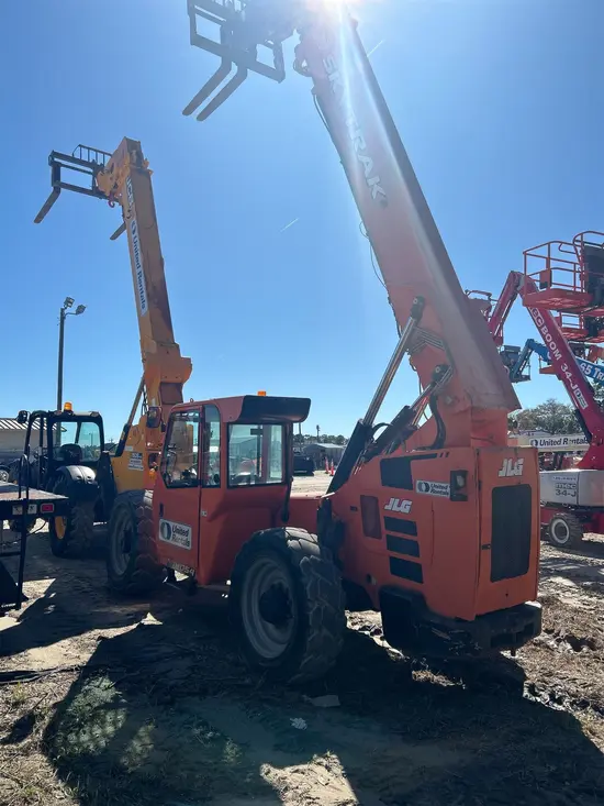 2017 SKYTRAK 10054 Forklift