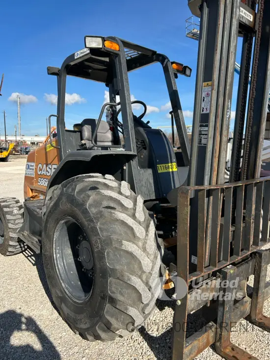 2021 Case 586H Forklift