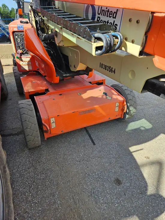 2015 JLG E450AJ Articulating Boom Lift