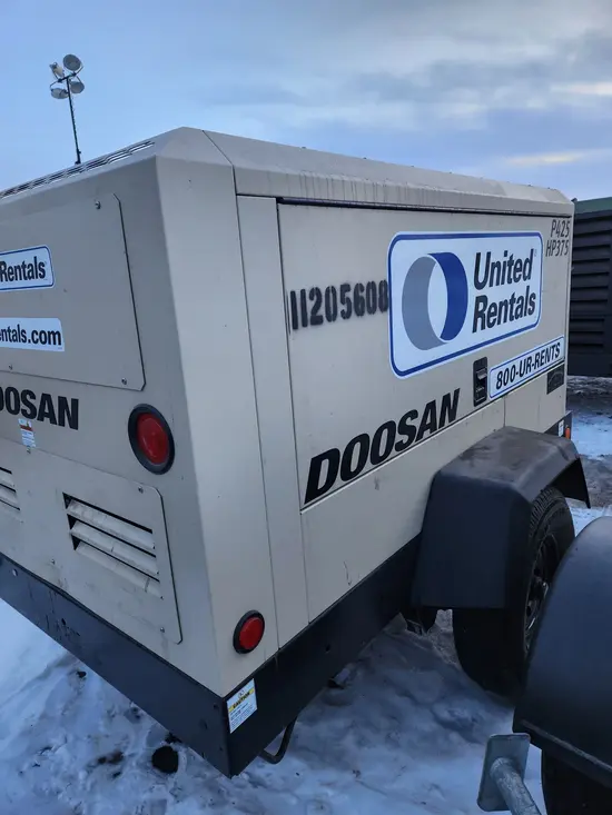 2021 Doosan P425/HP375WCUT4 Air Compressor