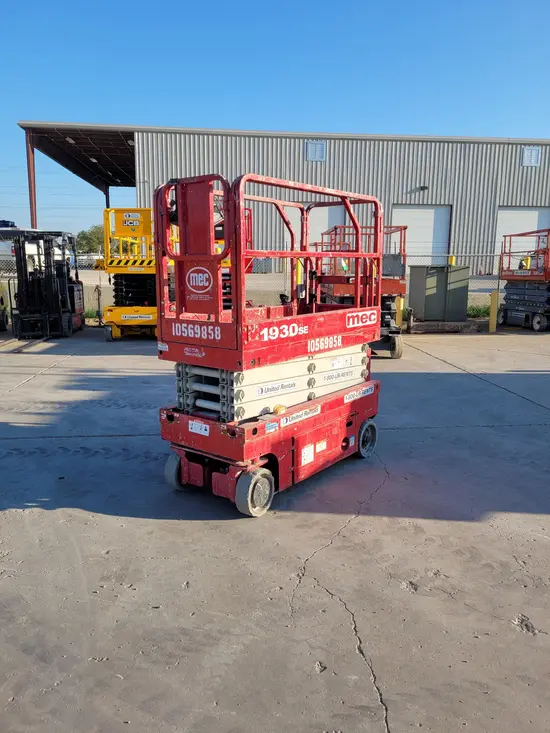 2017 MEC 1930SE Scissor Lift