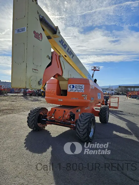 2017 JLG 800AJ Articulating Boom Lift