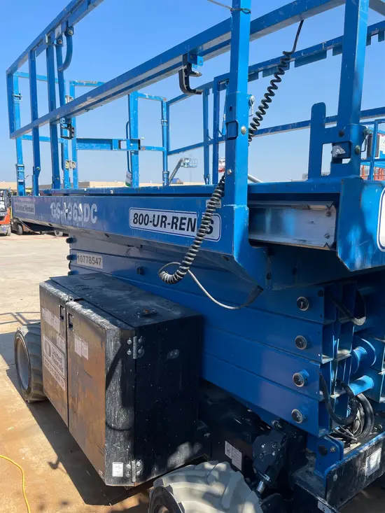 2018 Genie GS-4069DC Scissor Lift