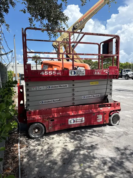 2017 MEC 4555SE Scissor Lift