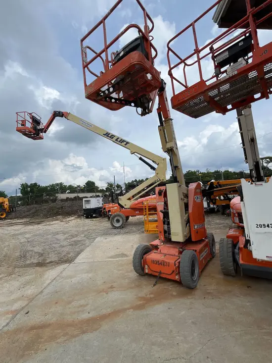 2015 JLG E300AJP Articulating Boom Lift
