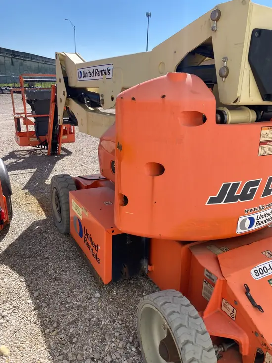 2017 JLG E400AJPN Articulating Boom Lift