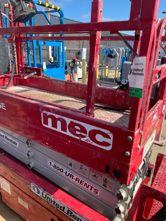 2017 MEC 1930SE Scissor Lift