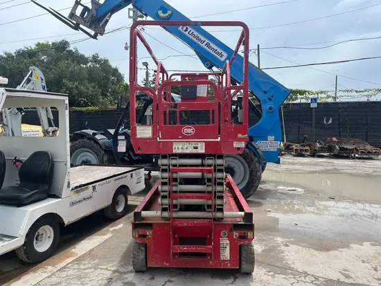 2017 MEC 3346SE Scissor Lift