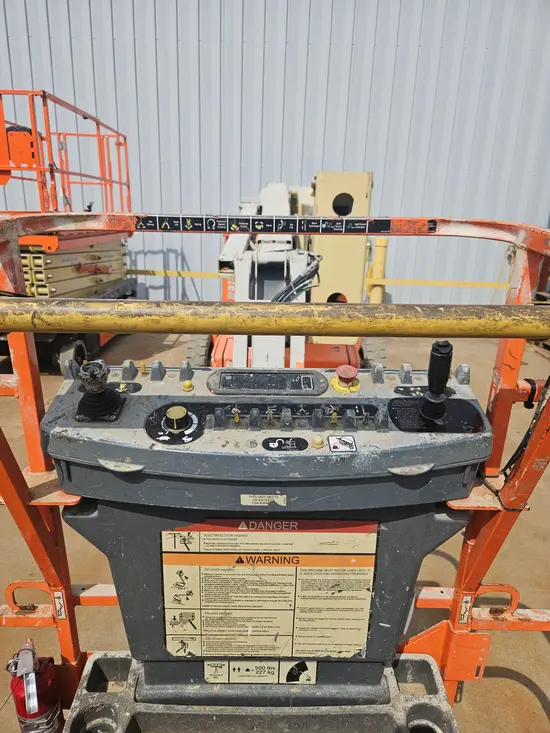2017 JLG E450AJ Articulating Boom Lift