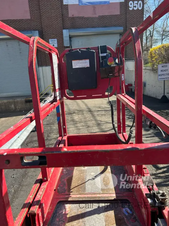 2018 MEC 1330SE Scissor Lift