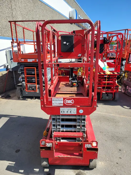 2019 MEC MICRO 19 Scissor Lift