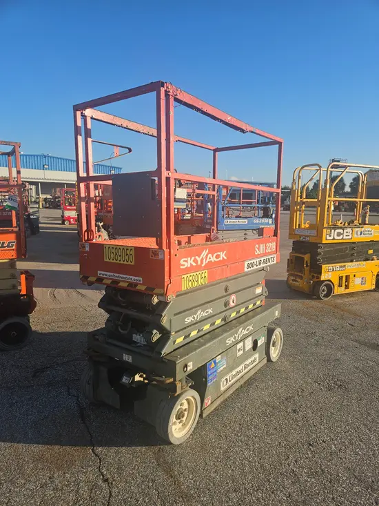 2017 Skyjack SJIII3219 Scissor Lift