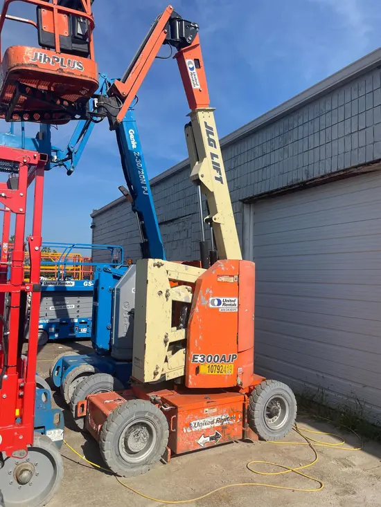 2018 JLG E300AJP Articulating Boom Lift