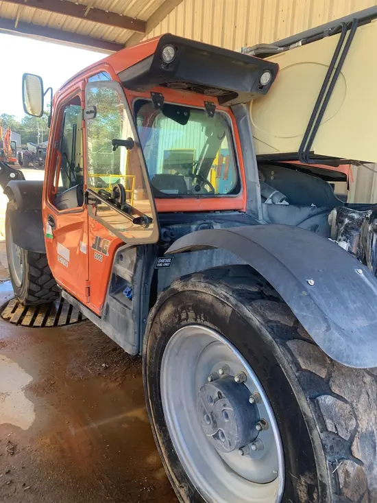 2019 JLG 1055 Forklift