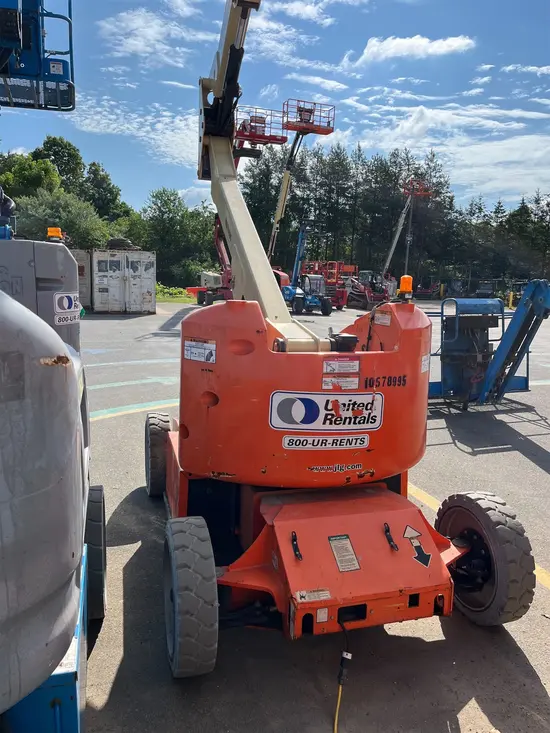 2017 JLG E450AJ Articulating Boom Lift
