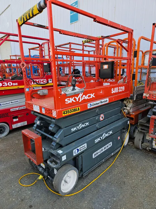 2017 Skyjack SJIII3219 Scissor Lift