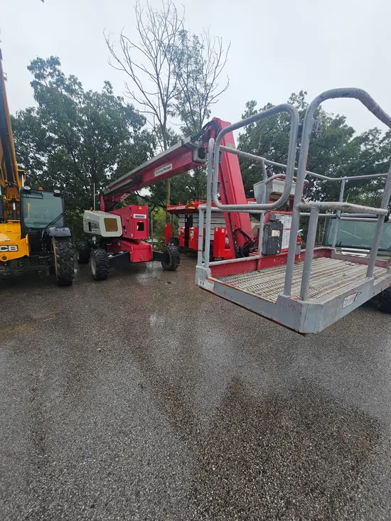 2016 MEC 60JD Boom Lift
