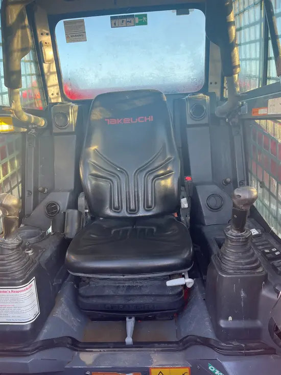 2022 Takeuchi TL12V2-CR Track Loader