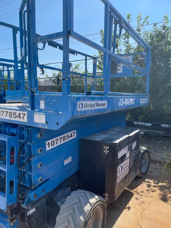 2018 Genie GS-4069DC Scissor Lift