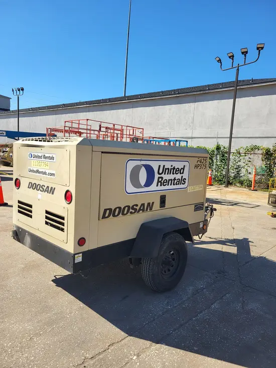 2021 Doosan P425/HP375WCUT4 Air Compressor