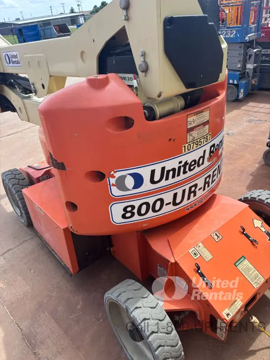 2018 JLG E400AJPN Articulating Boom Lift