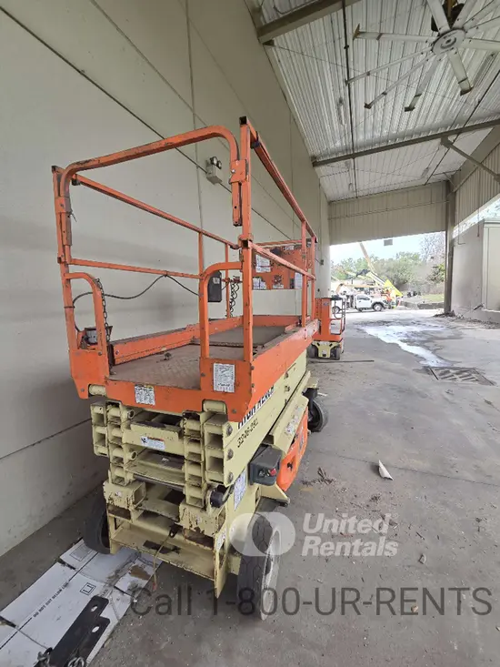 2015 JLG 3246ES Scissor Lift