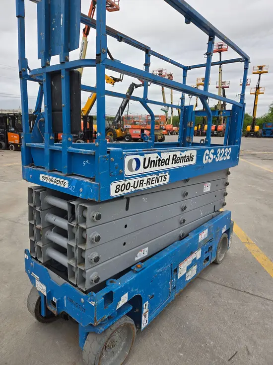 2018 Genie GS-3232 Scissor Lift