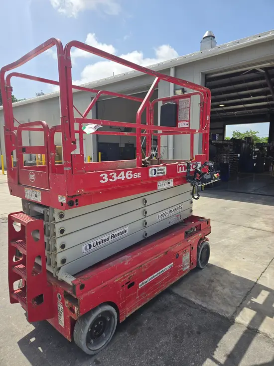 2017 MEC 3346SE Scissor Lift