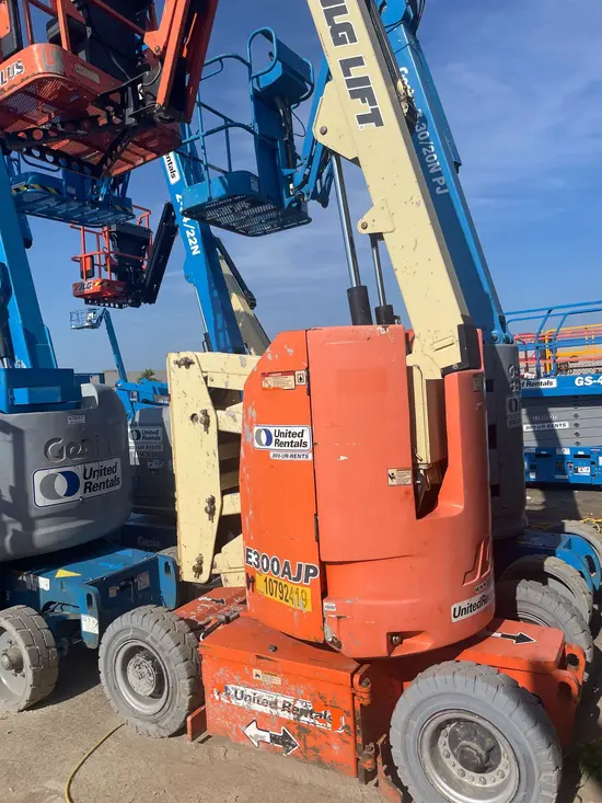 2018 JLG E300AJP Articulating Boom Lift