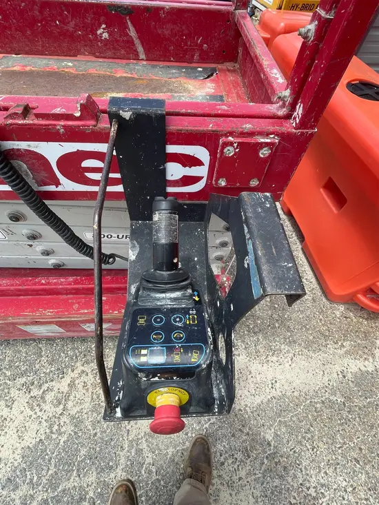 2018 MEC MICRO 19 Scissor Lift