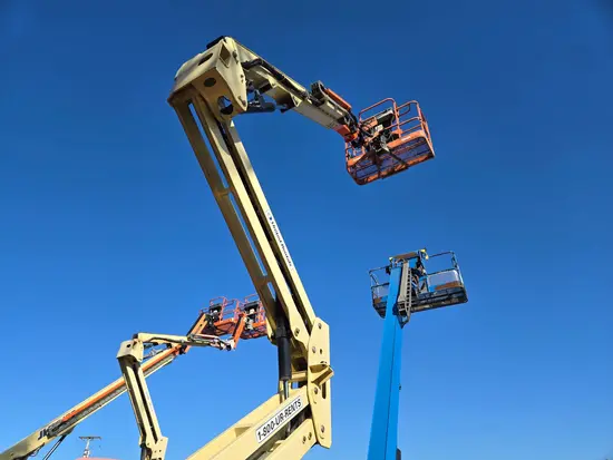 2017 JLG 450AJ Articulating Boom Lift