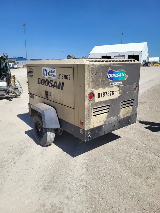 2018 Doosan P425/HP375EXT3 Air Compressor