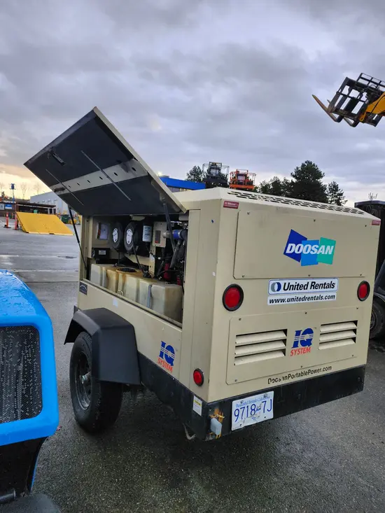 2017 Doosan P425WJD-IQ-T3 Air Compressor