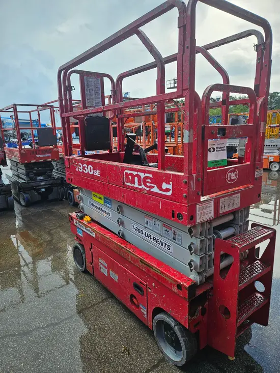 2017 MEC 1930SE Scissor Lift