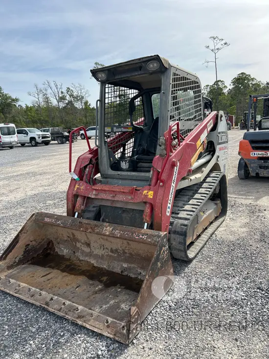 2020 Takeuchi TL8R2R Track Loader