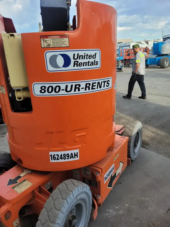 2016 JLG E300AJP Articulating Boom Lift