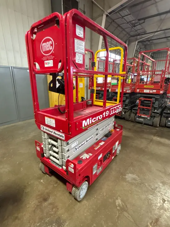 2022 MEC MICRO 19 Scissor Lift