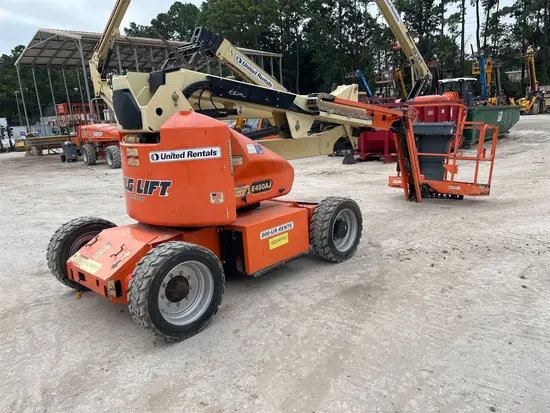 2016 JLG E450AJ Articulating Boom Lift
