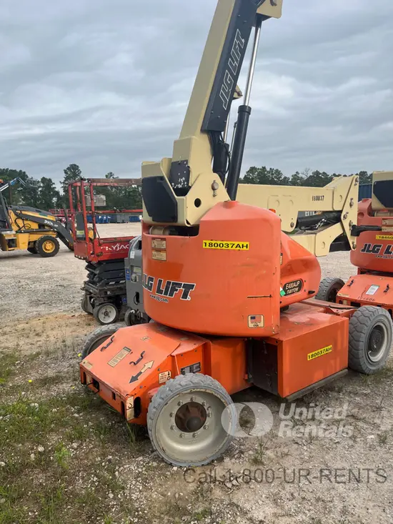2016 JLG E400AJPN Articulating Boom Lift