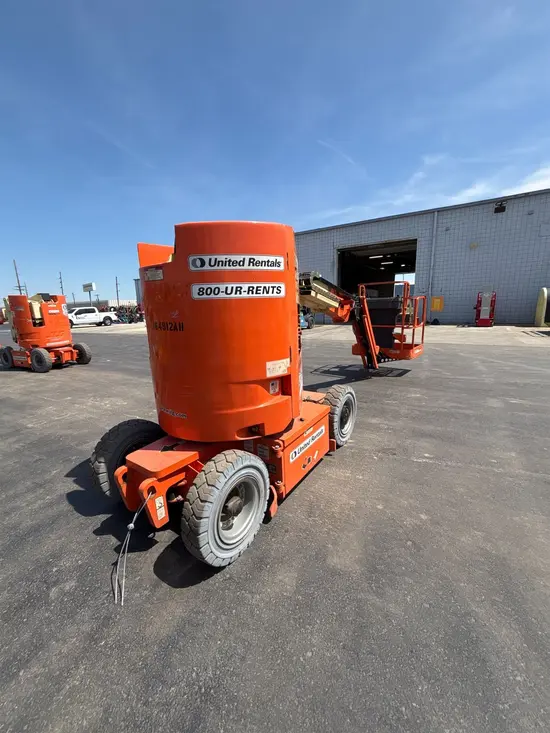 2016 JLG E300AJP Articulating Boom Lift