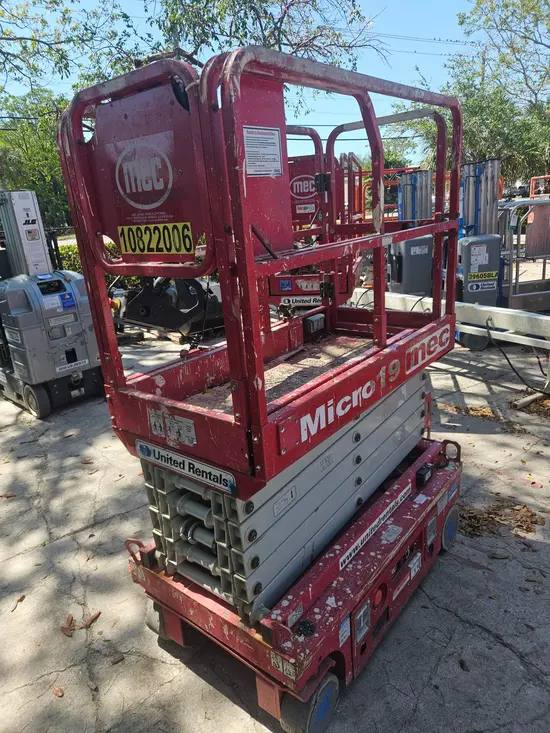2019 Takeuchi TL10V2-R Track Loader