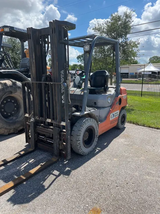 2014 Toyota 8FDU25 Forklift