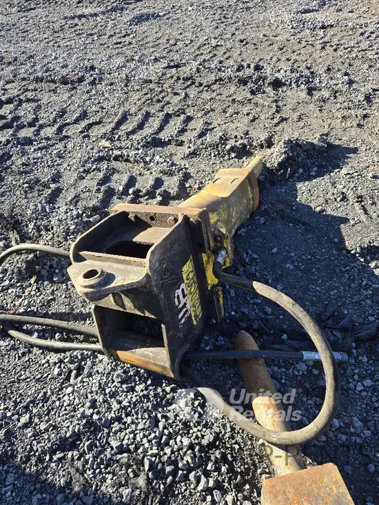 2021 Epiroc SB 452 Attachment