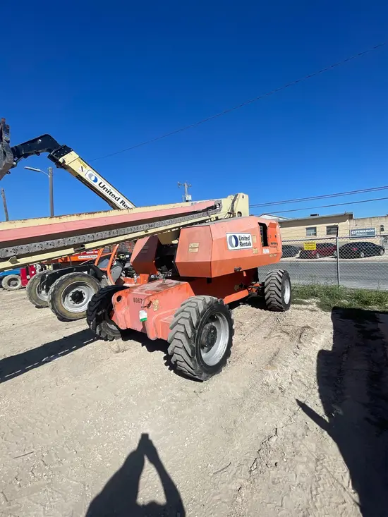 2013 JLG 800S Boom Lift
