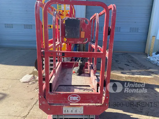 2017 MEC 1330SE Scissor Lift