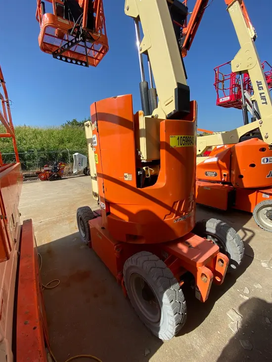 2017 JLG E300AJP Articulating Boom Lift
