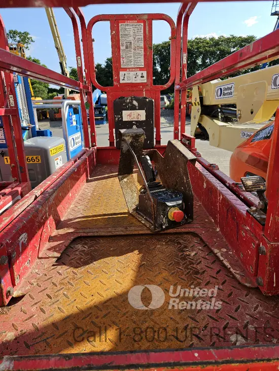 2017 MEC 1930SE Scissor Lift