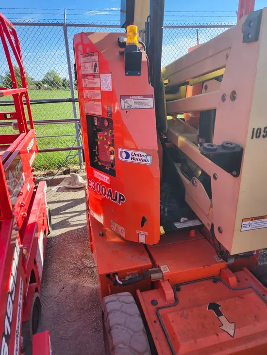 2017 JLG E300AJP Articulating Boom Lift