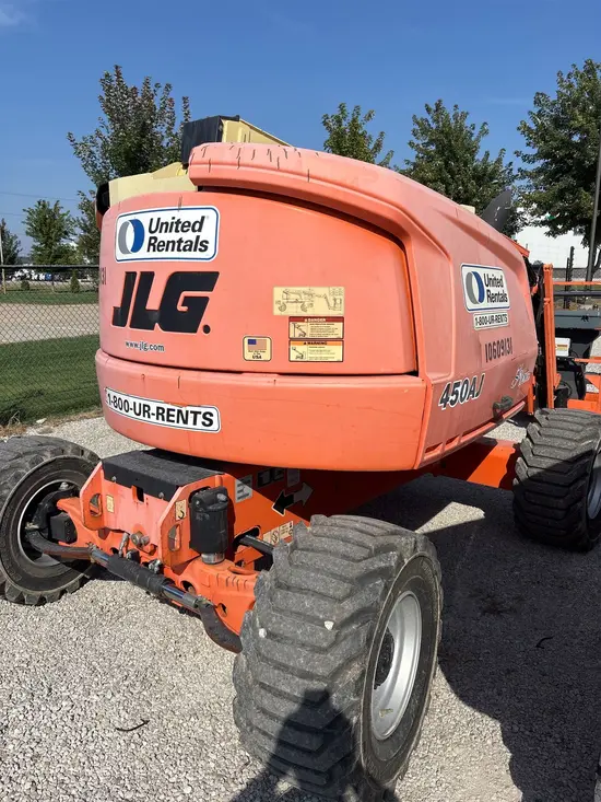 2017 JLG 450AJ Articulating Boom Lift